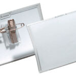 BADGE CLICK FOLD 8211 +CLIP 40X75MM