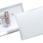 BADGE CLICK FOLD 8214 +CLIP 54X90MM